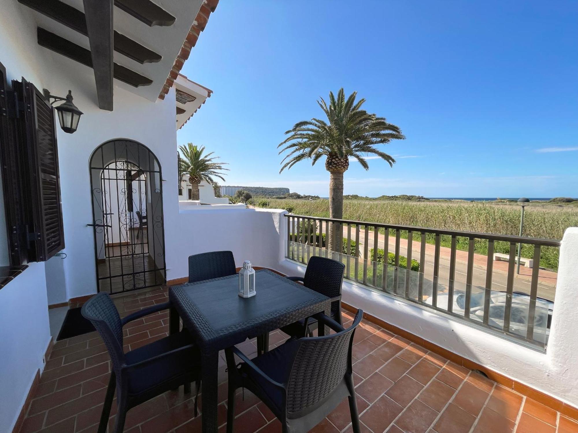 Apartamento Trini En Son Bou, Frente Al Mar, Perfecto Para Vacaciones Alaior Dış mekan fotoğraf
